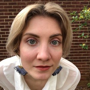 Meet your Posher, Lydia